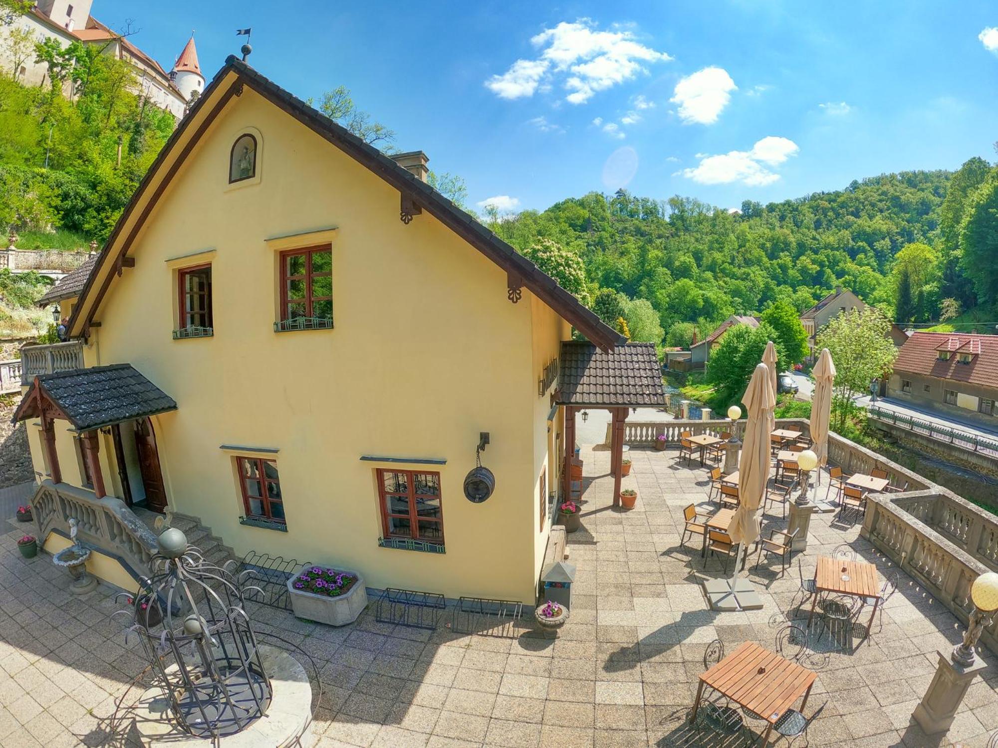 Resort U Jelena Křivoklát Εξωτερικό φωτογραφία