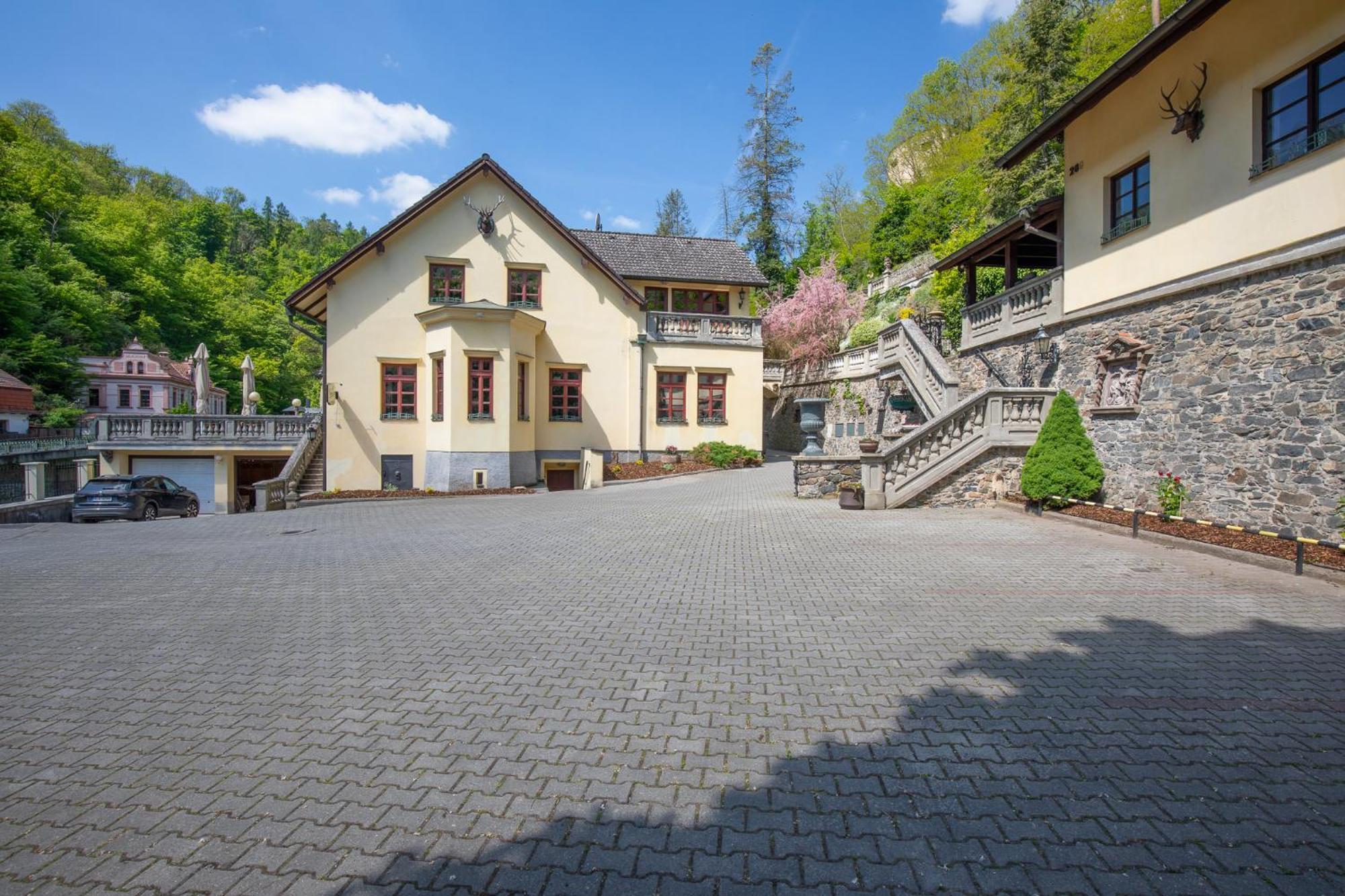 Resort U Jelena Křivoklát Εξωτερικό φωτογραφία