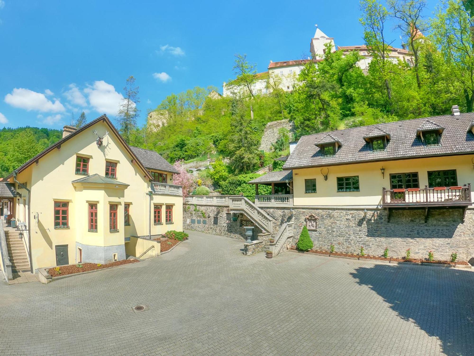 Resort U Jelena Křivoklát Εξωτερικό φωτογραφία